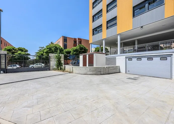 Micasainn Coliving אכסניה