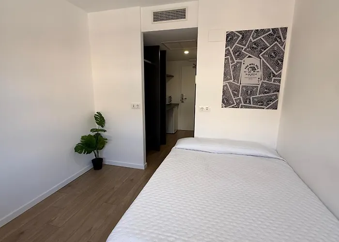 אכסניה Micasainn Coliving סלאמנקה